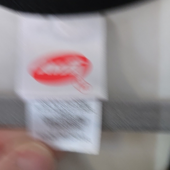 Grear Tek & Avia Brand Black and Green Tank Tops Both Medium. - Picture 6 of 8